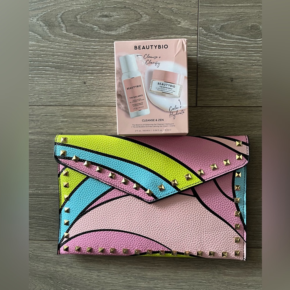 NWT Beauty Bio Cleanse and Zen Set with Colorful Clutch
